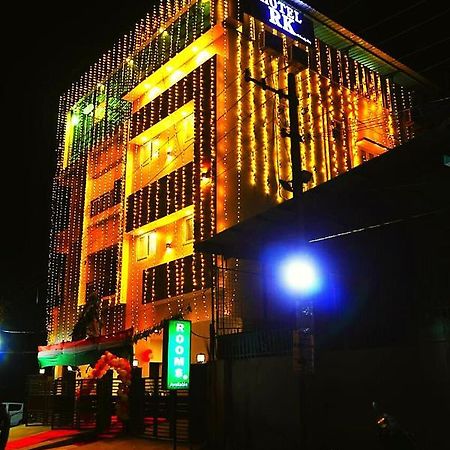 Hotel Rk - Temple Stay Танджавур Экстерьер фото